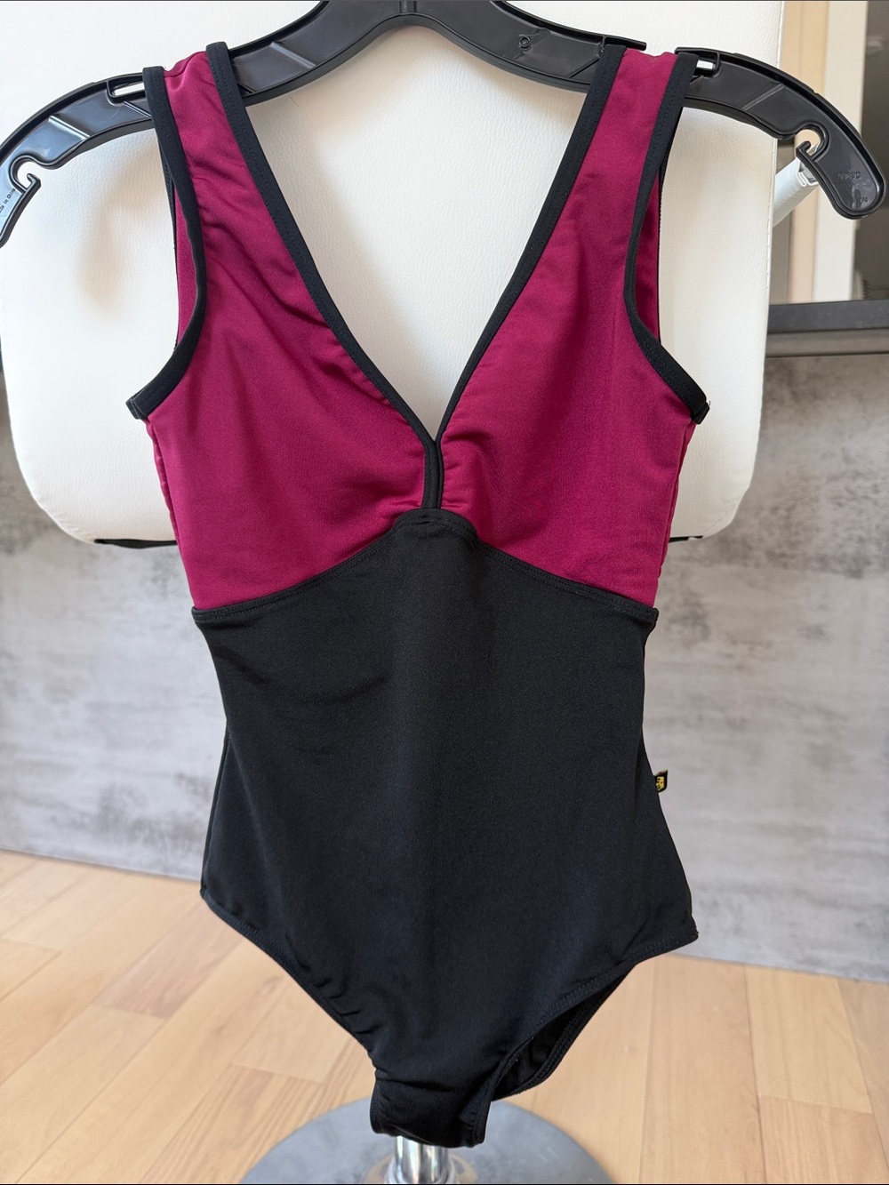 Mariia Fuchsia and Black V-Neck Leotard - Picture 3 of 4